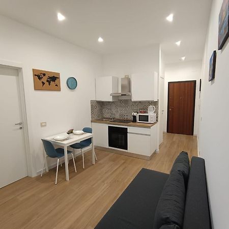 Ferienwohnung Dimora Crispi 70 Bari Exterior foto