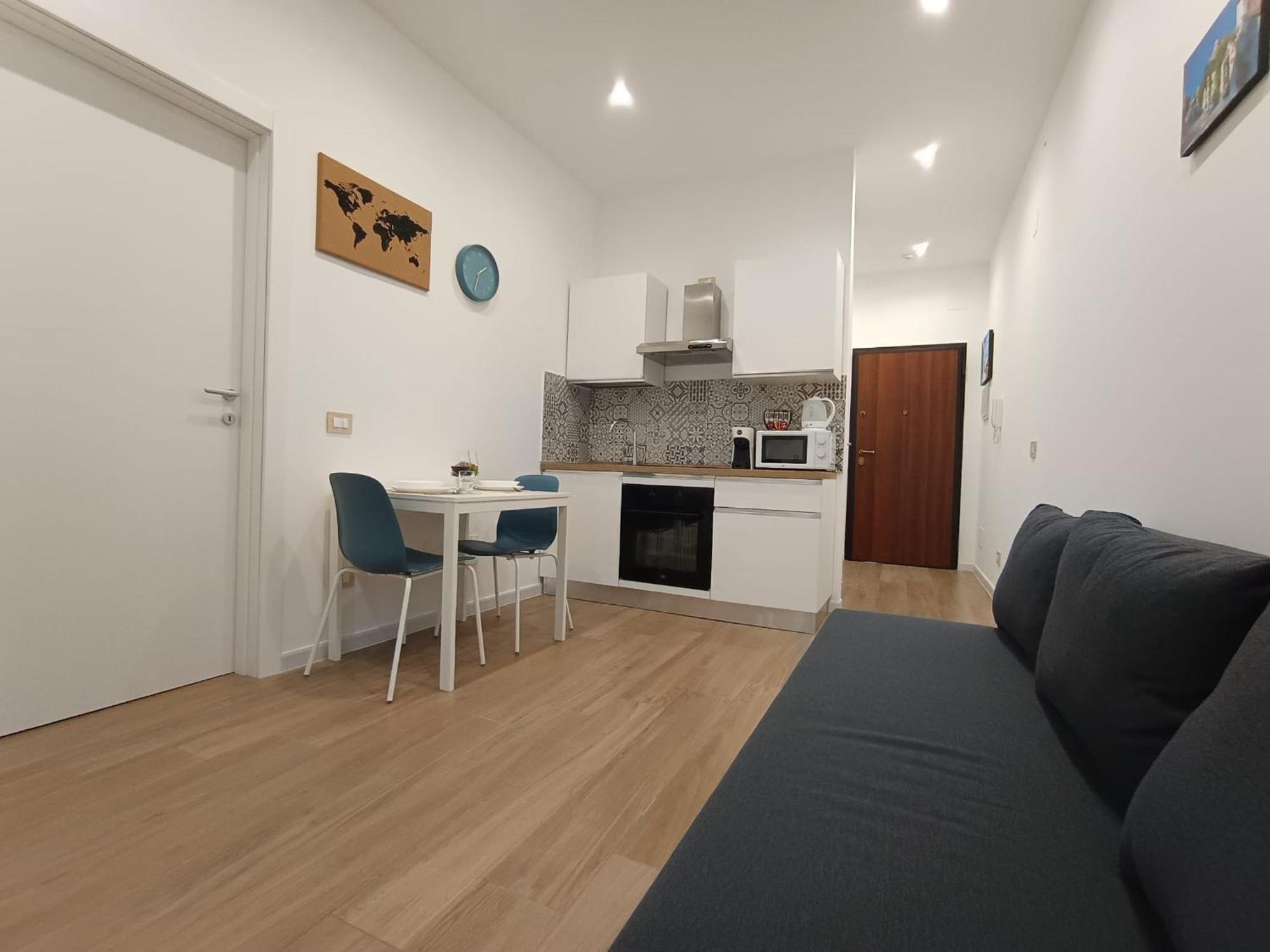 Ferienwohnung Dimora Crispi 70 Bari Exterior foto