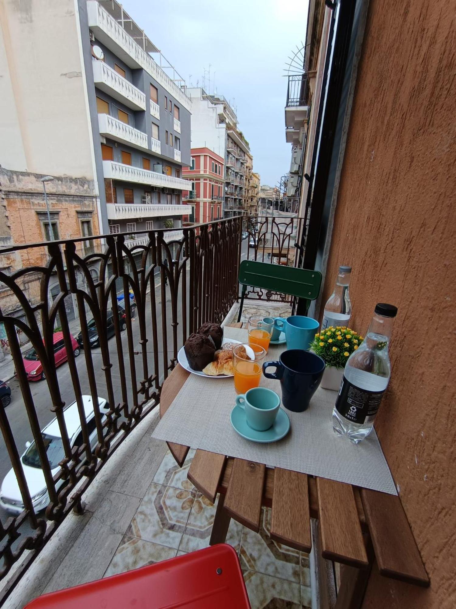 Ferienwohnung Dimora Crispi 70 Bari Exterior foto