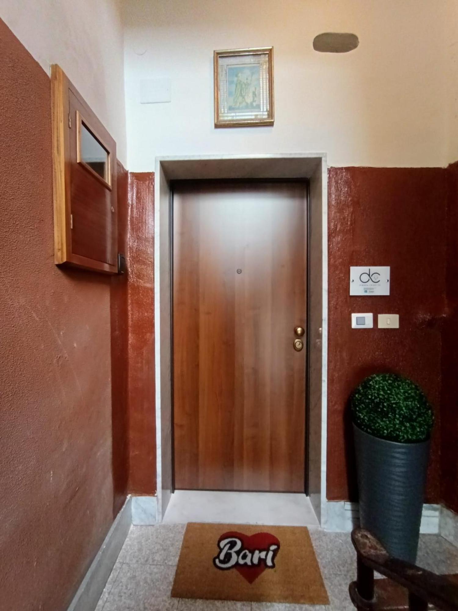 Ferienwohnung Dimora Crispi 70 Bari Exterior foto